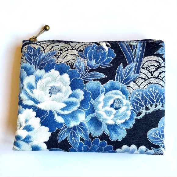 NEW Japan Japanese Asian Handmade Small Pouch Coin Purse Swan Floral Blue NWOT - Picture 2 of 11